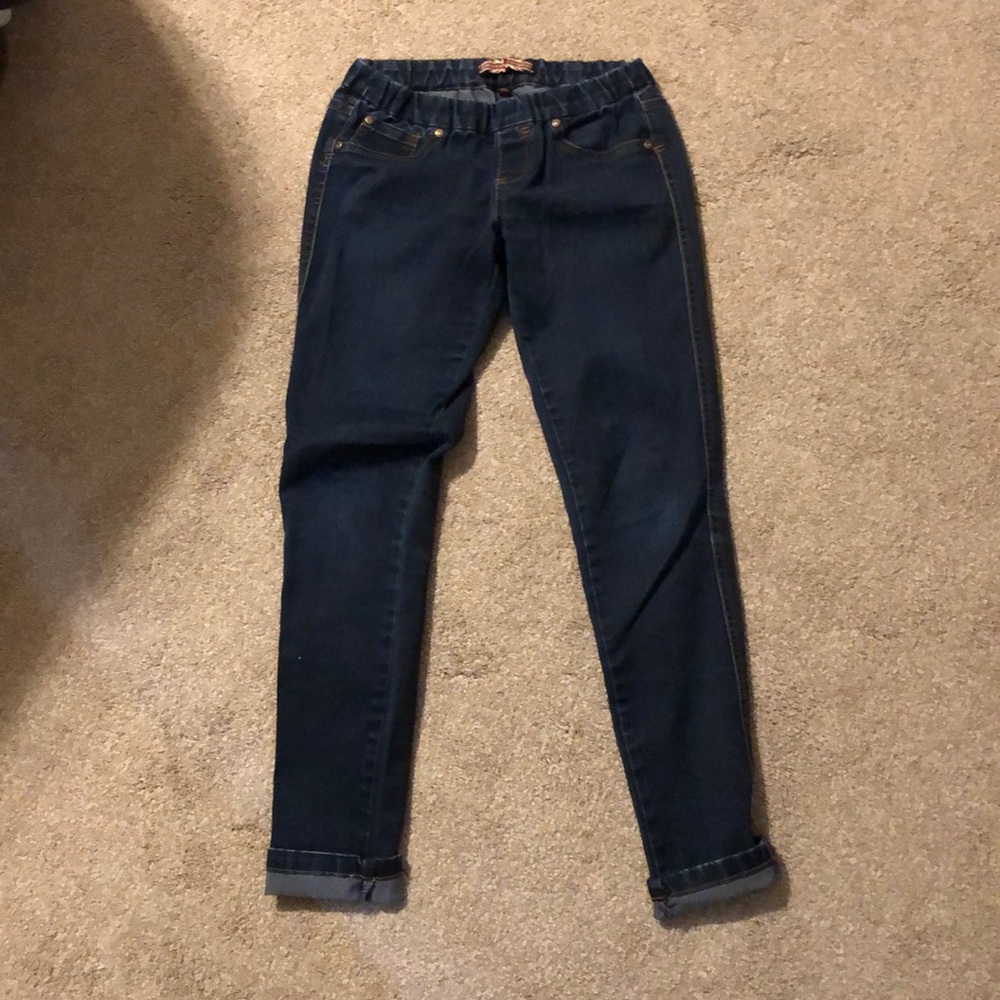 Skinny jeans/ jeggings. Makers of True Originals.